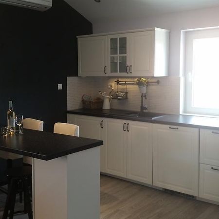 Apartment Diminic Melin เซรส ภายนอก รูปภาพ