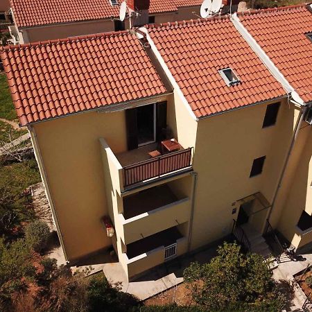 Apartment Diminic Melin เซรส ภายนอก รูปภาพ