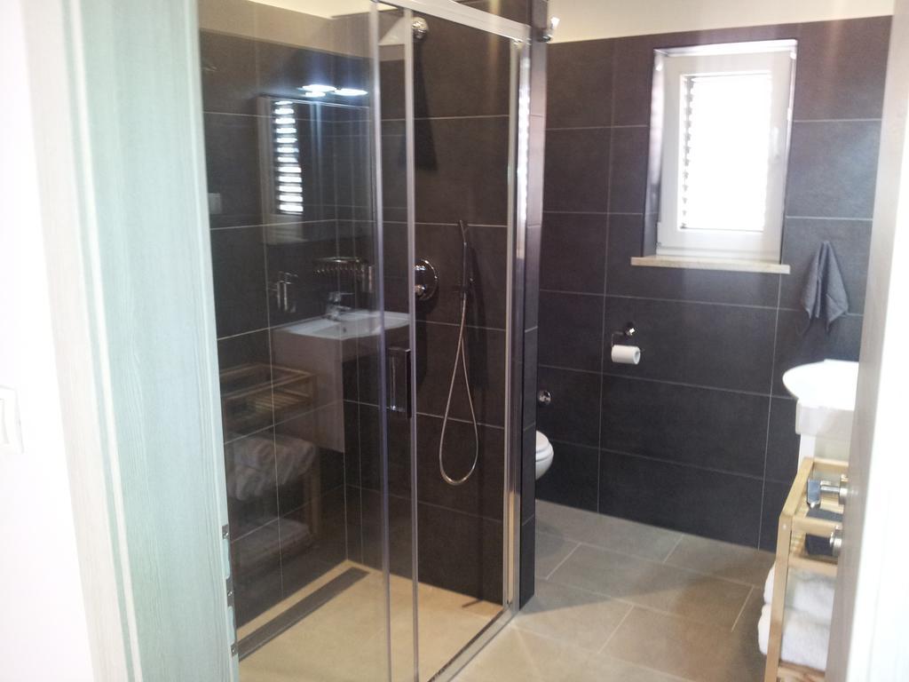 Apartment Diminic Melin เซรส ภายนอก รูปภาพ